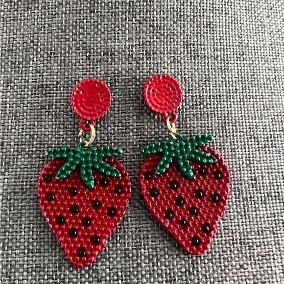 Cute Red Strawberry Watermelon Fruit Drop Earrings Bohemian Beaded Dangle - Picture 2 of 2